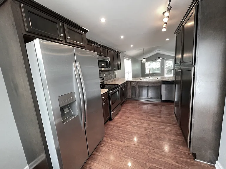 108 Bobby Jones Blvd — Photo 4