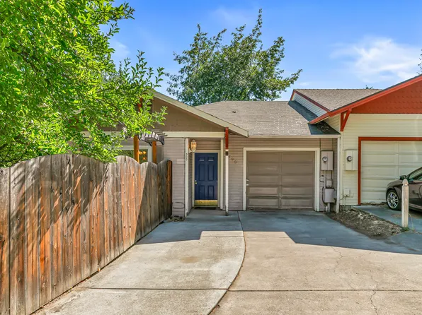 500 Poplar Pl, Ashland, OR 97520