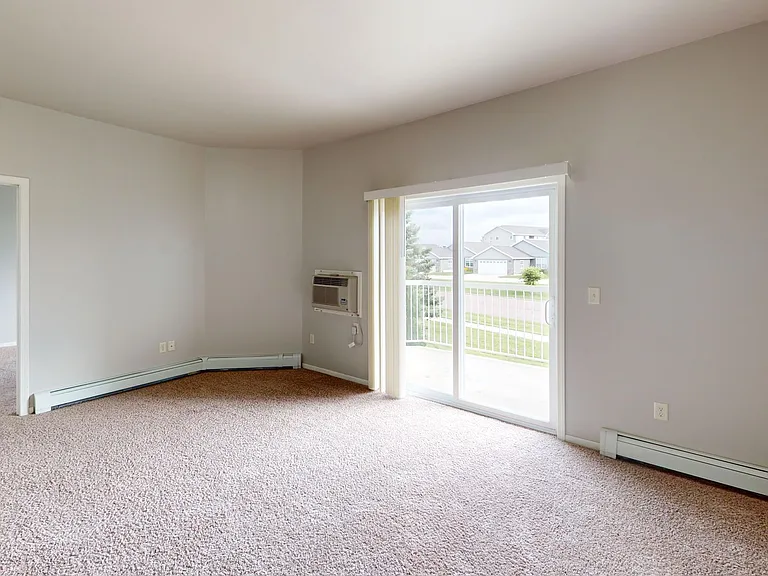 Crystal Creek Apartments — Photo 53