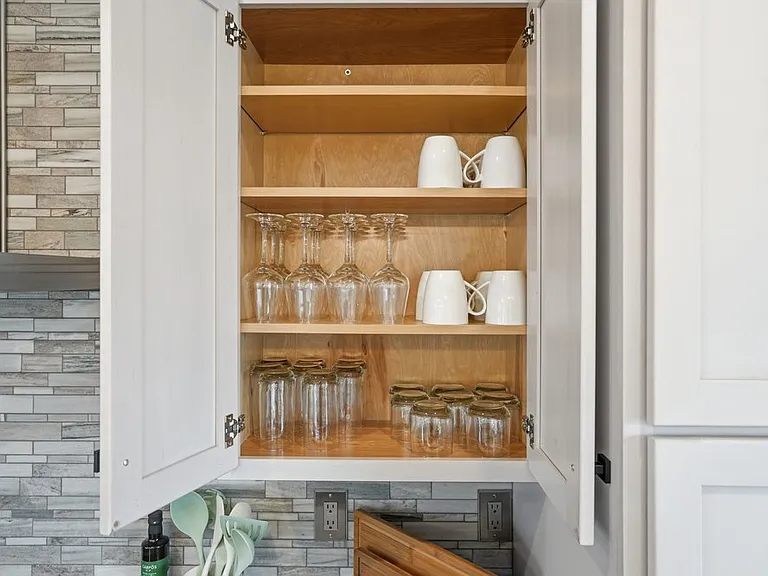 S Lewis Pl — Photo 16