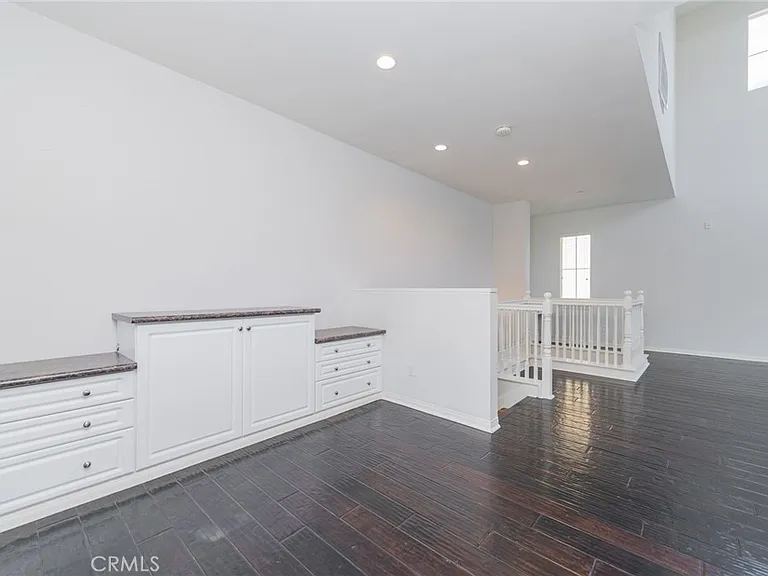 128 Coral Rose — Photo 20