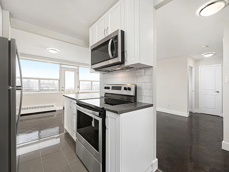 70 Rexdale Blvd — Photo 2