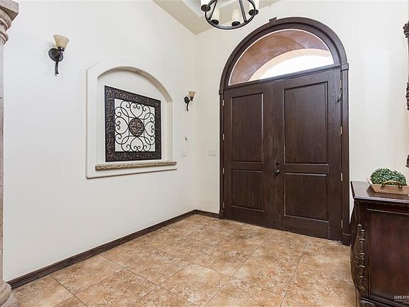 3rd image of 1403 Seminole Valley Dr