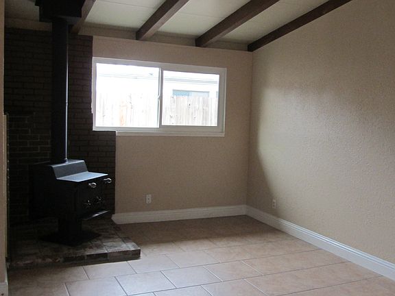 5th image of 520 Dudley Dr