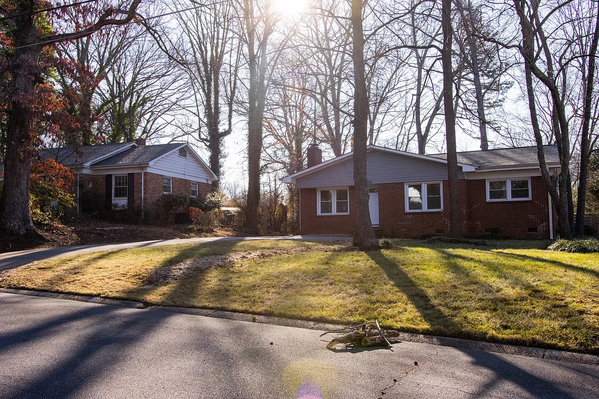 Building Photo - 5336 Unaka Ave
