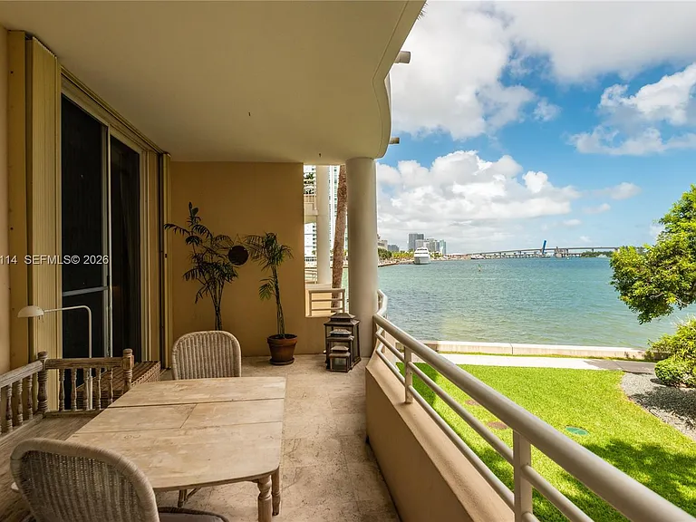 888 Brickell Key Dr #211 — Photo 23