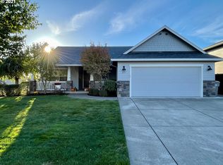 217 Walnut St, Junction City, OR 97448