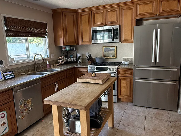 1180 Bismark Way — Photo 5