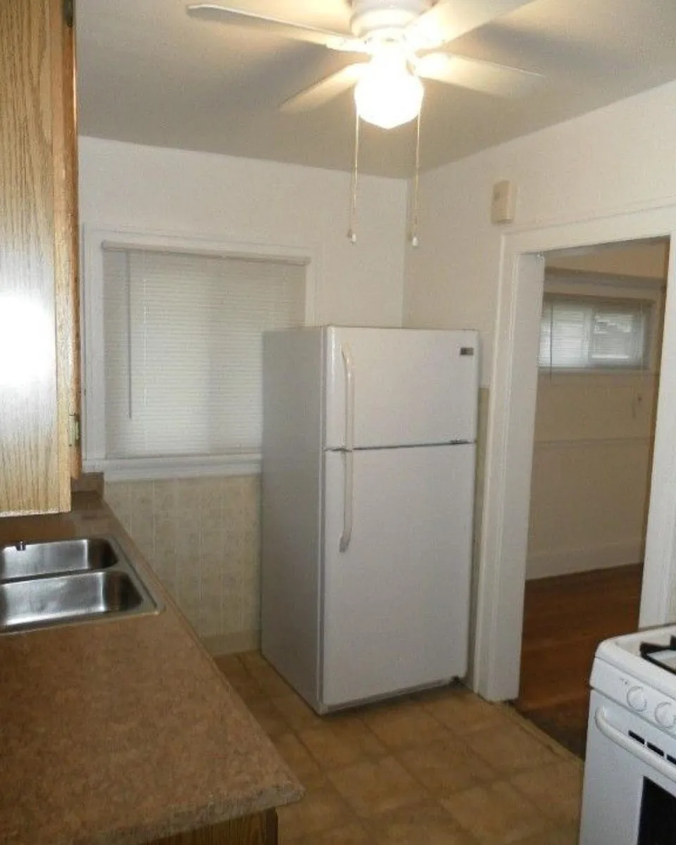Building Photo - 2129 Waterbury Rd #UP