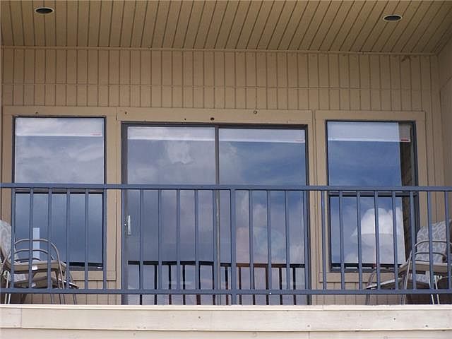1st image of 401 E Pearl St