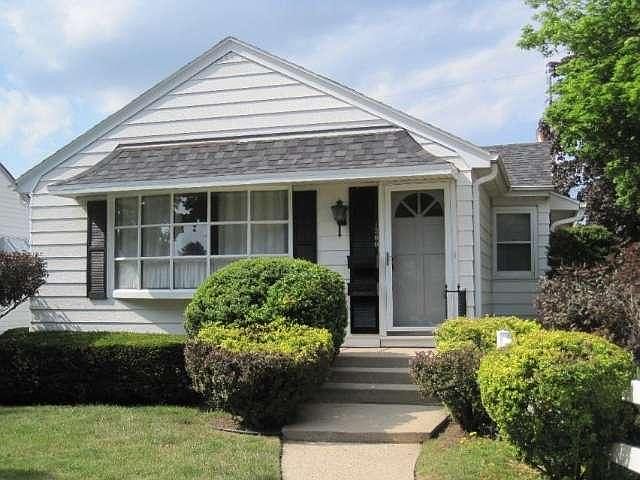 1st image of 1300 Marion Ave