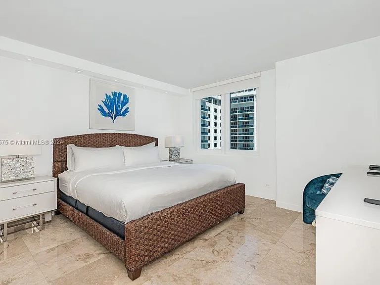 2301 Collins Ave #1117 — Photo 9