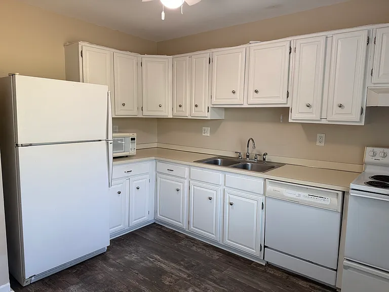 5404 Doral Dr — Photo 14