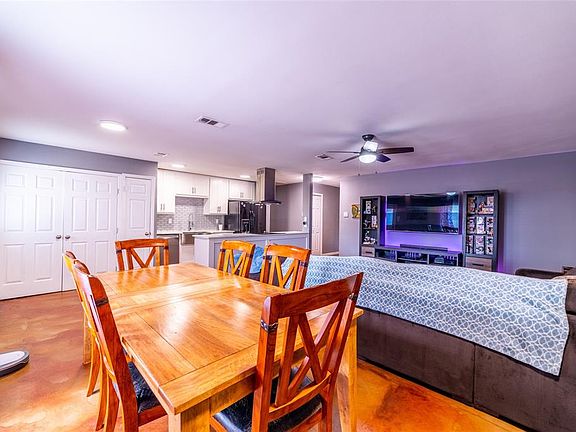 5th image of 5217 Baker Dr