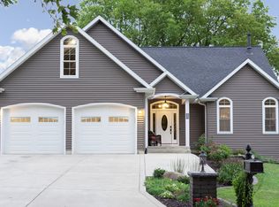 107 Pulaski St, Spring Valley, IL 61362