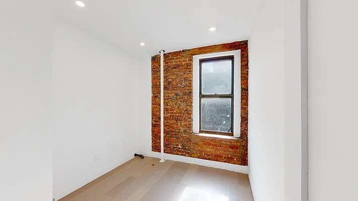 Rented by Brighton Management | media 6