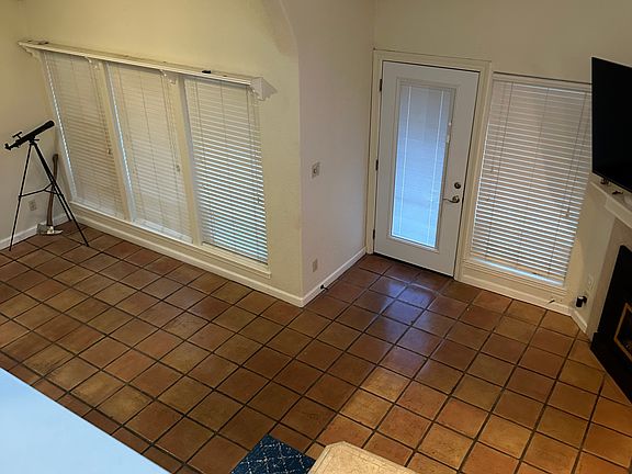 3rd image of 3220 United Dr #7