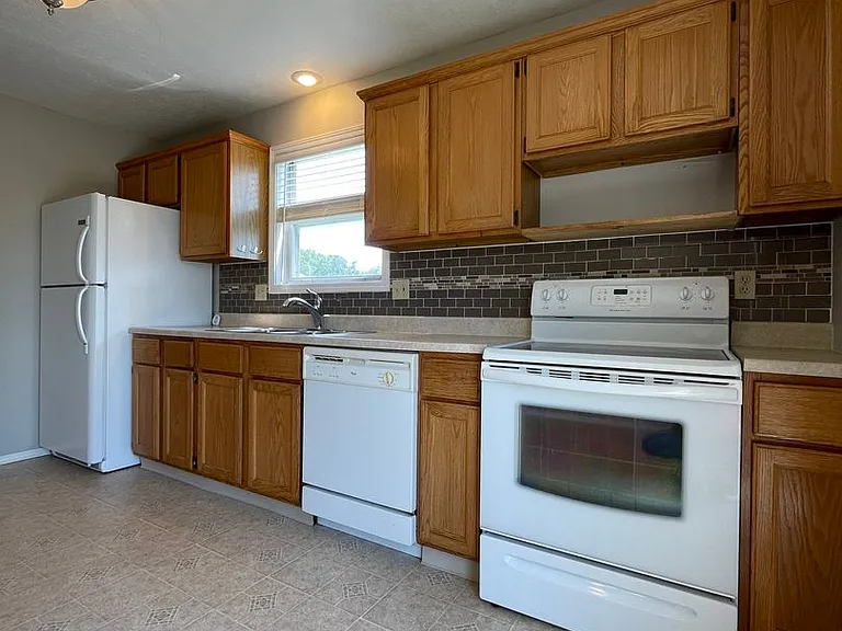 1711 Rockingham Dr #A — Photo 5