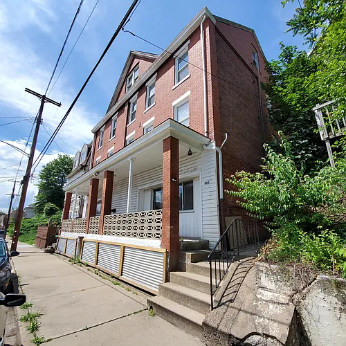 860 Railroad St #1 Photo 1 860 Railroad St #1 Photo 1