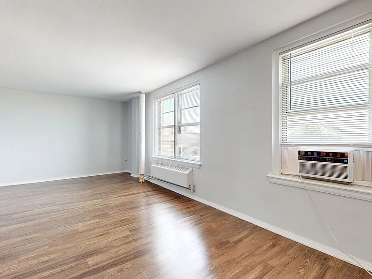 Dining/Living room