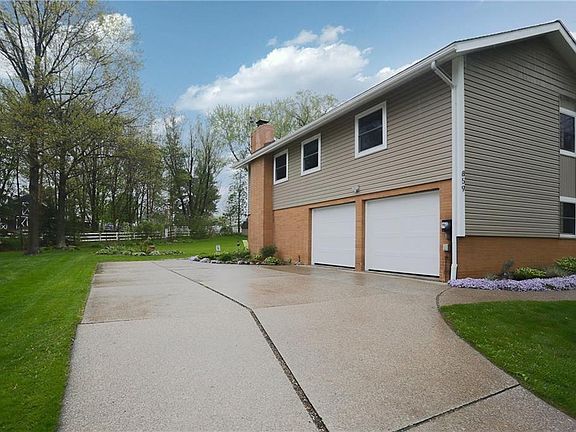 2nd image of 859 S Parkview Dr