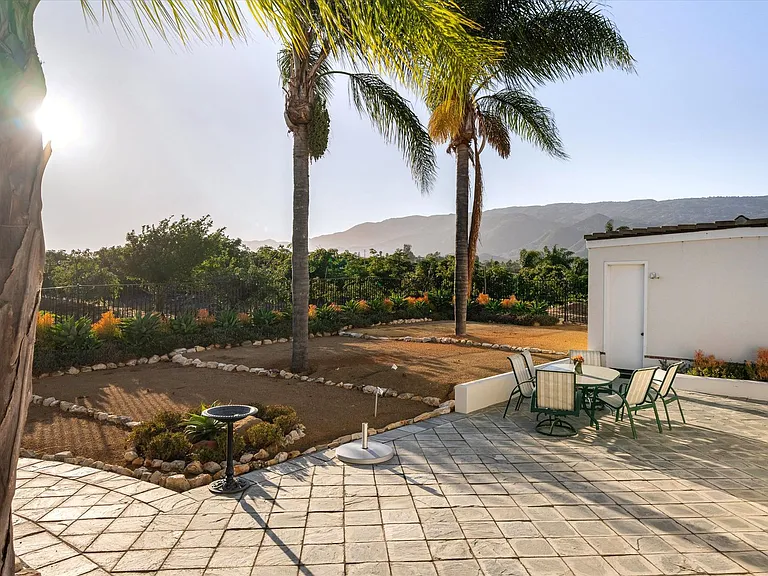 6060 La Goleta — Photo 24