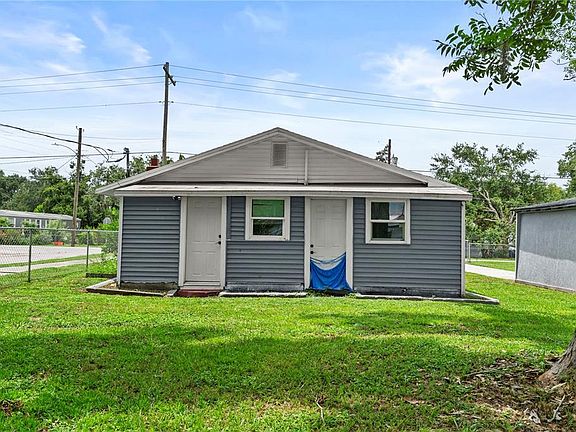 3rd image of 204 PINE AVENUE