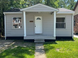 7228 Toepfer Rd, Warren, MI 48091