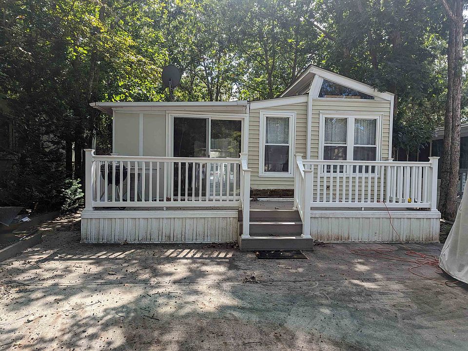 1st image of 31 Iron Horse Rd