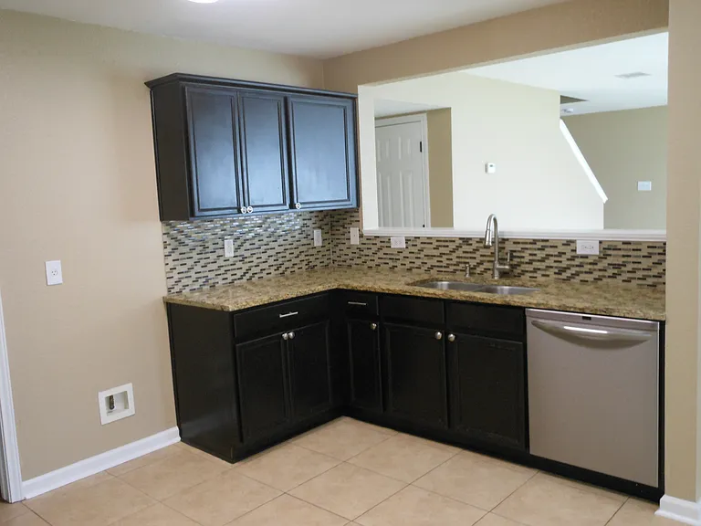 617 San Augustine Blvd — Photo 14