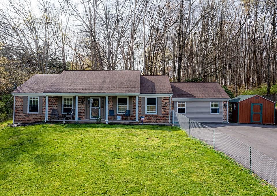 1st image of 65 Claremont Cir