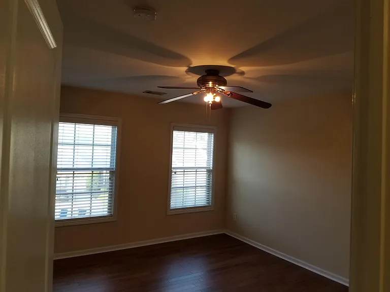 3612 Lake Estates Way — Photo 37