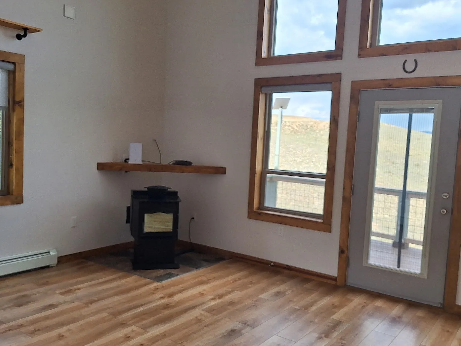 2 bed, 1800 sqft, $2,500 — Photo 3