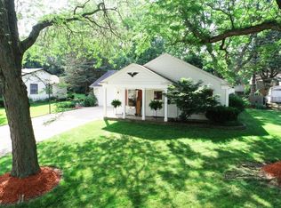 42 N Bereman Rd, Montgomery, IL 60538