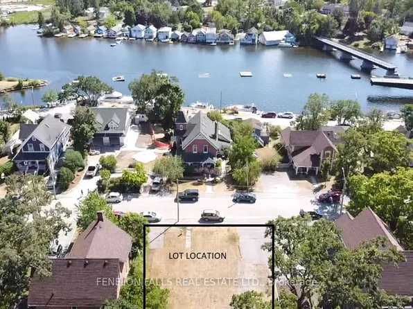 38 Oak St, Kawartha Lakes, ON K9V 5K4