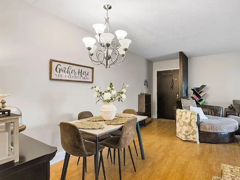 1012 Valley Dr #1012 — Photo 4