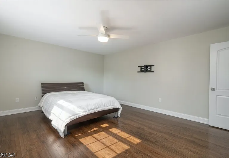 320 Morristown Town — Photo 12