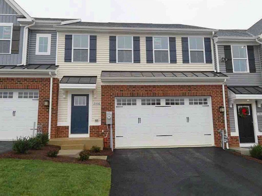 1st image of 2536 Admiral Ln