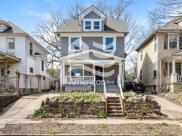 136 N White Ave