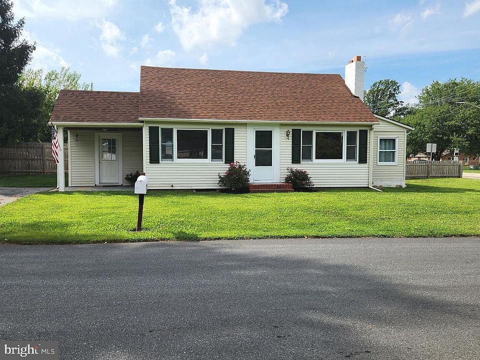 1st image of 443 S Carter Rd