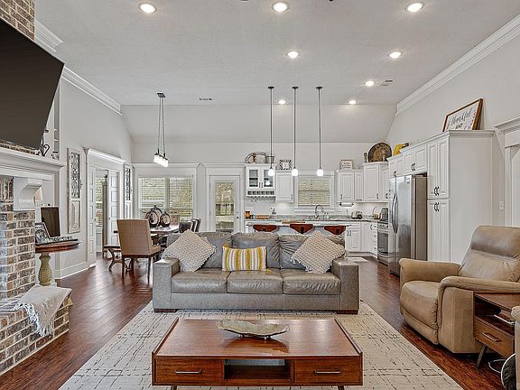 3rd image of (Undisclosed Address)