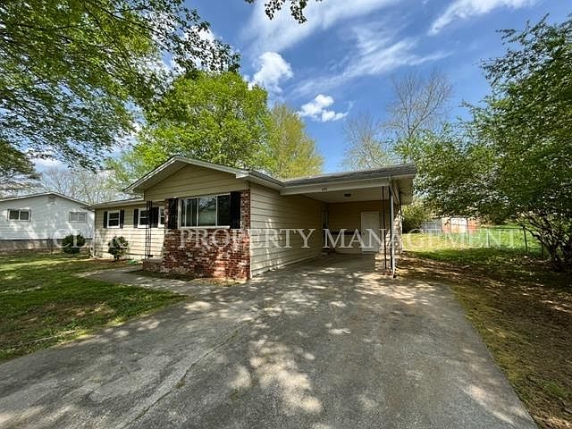 1st image of 260 Royal Dr NW
