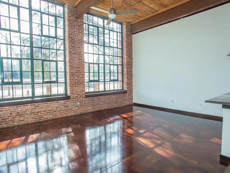 Mayfair Lofts — Photo 15