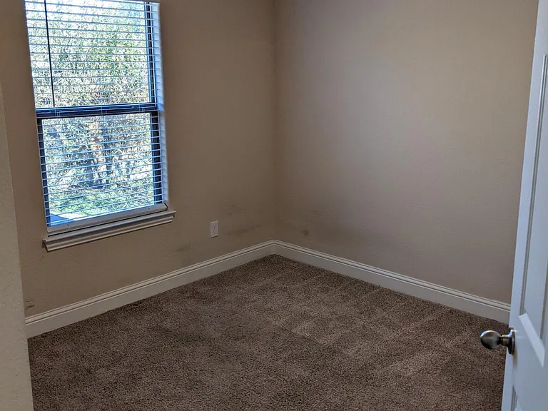 380 Woodgrove Dr #A — Photo 20