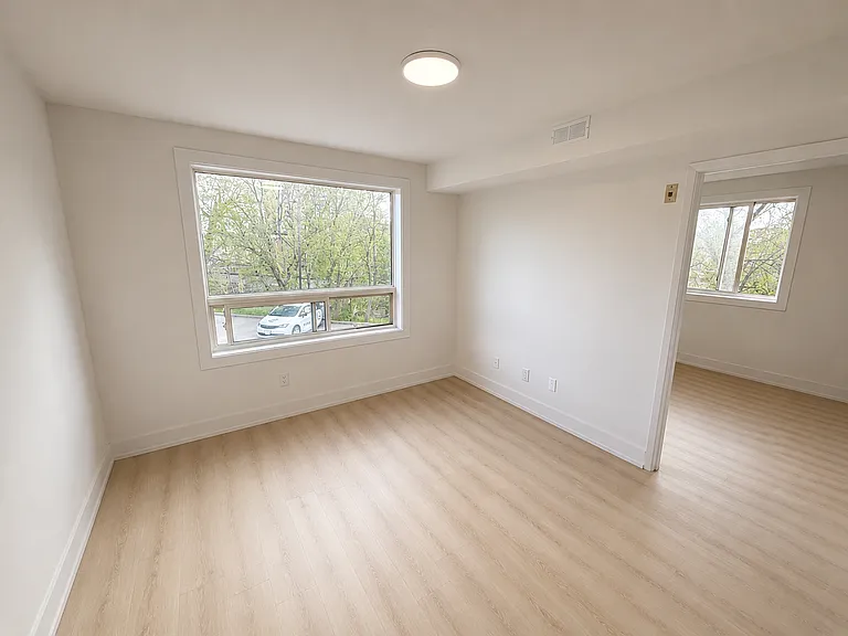 44 Walnut St #C6 — Photo 3