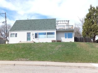 1414 Hanaford Ave, Bismarck, ND 58501