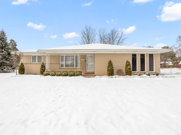 17271 Fitzgerald St, Livonia, MI 48152