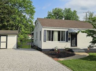 202 Greenfield Dr, Collinsville, IL