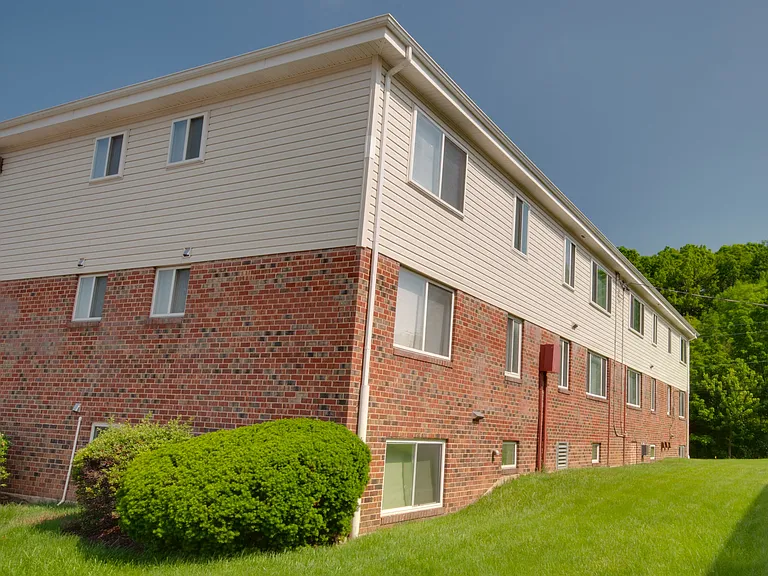 Cherrydale Apartments — Photo 11