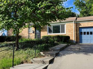 6822 W 72nd St, Overland Park, KS 66204